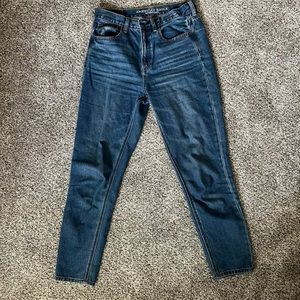 American Eagle mom jeans